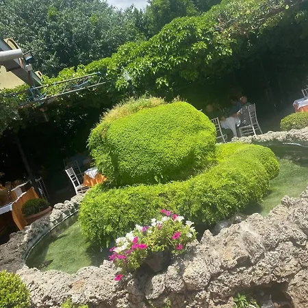Ristorante Cecilia Metella * רומא